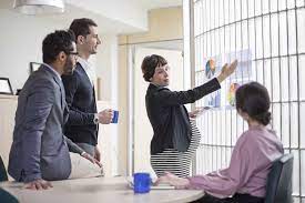 Pelatihan Powerful Presentation Skill & Diehard Motivation