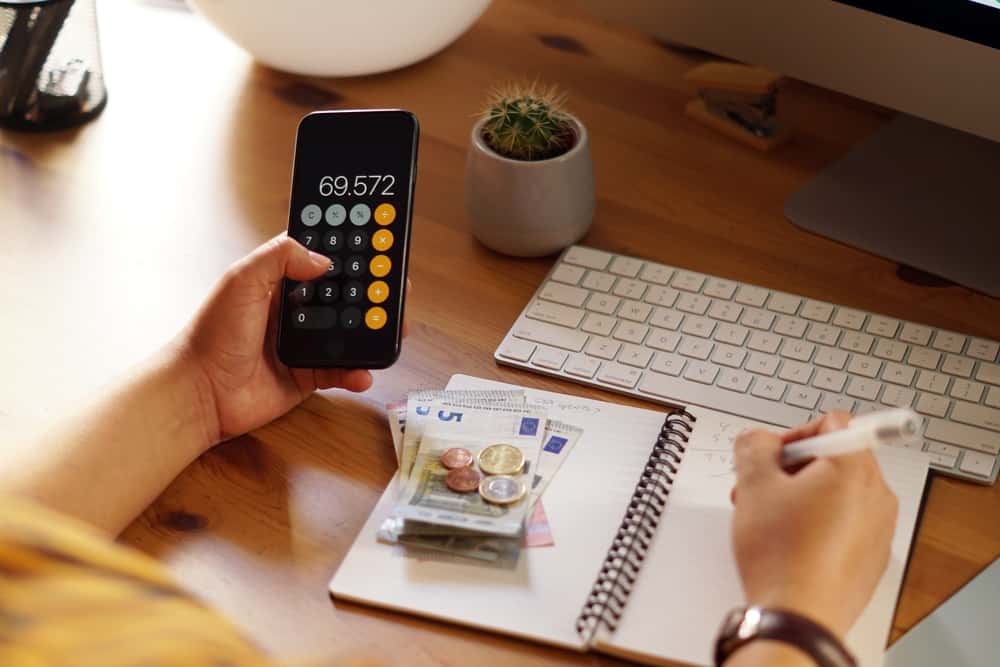 Creative Accounting Dan Aspek Legal Pelaporan Keuangan