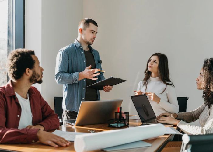 Training Corporate Identity Management